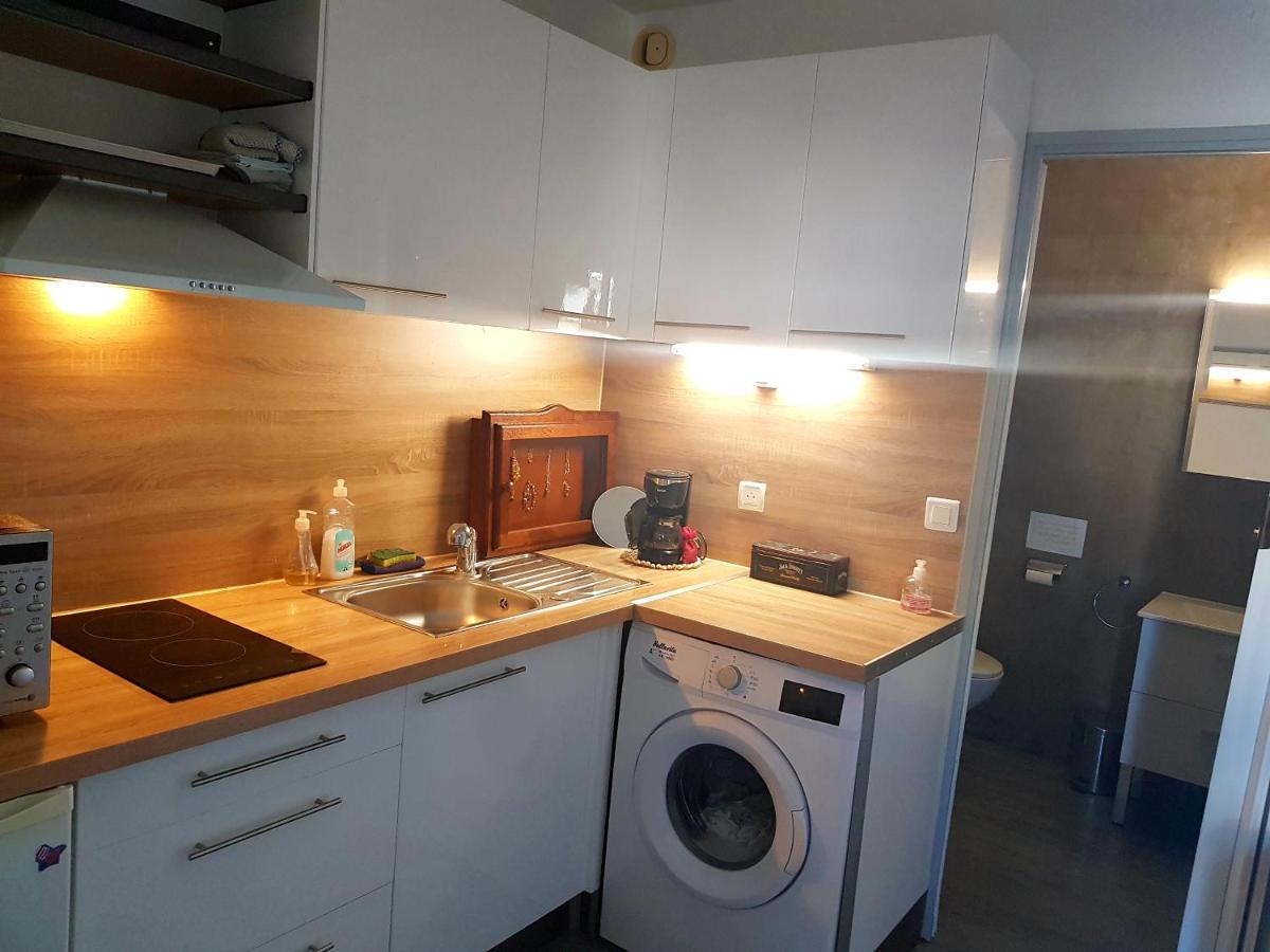 Studio Climatise Classe 2 Dans Marina Proche Mer Et Etang - Lit Wifi Fibre Et Parking Prive Sète Zewnętrze zdjęcie