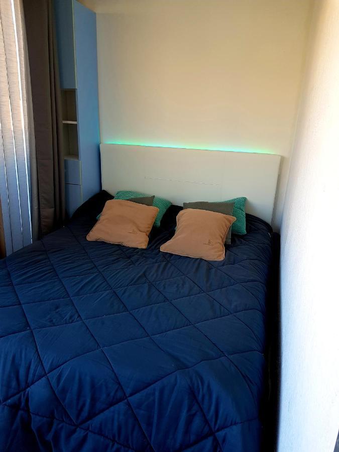 Studio Climatise Classe 2 Dans Marina Proche Mer Et Etang - Lit Wifi Fibre Et Parking Prive Sète Zewnętrze zdjęcie